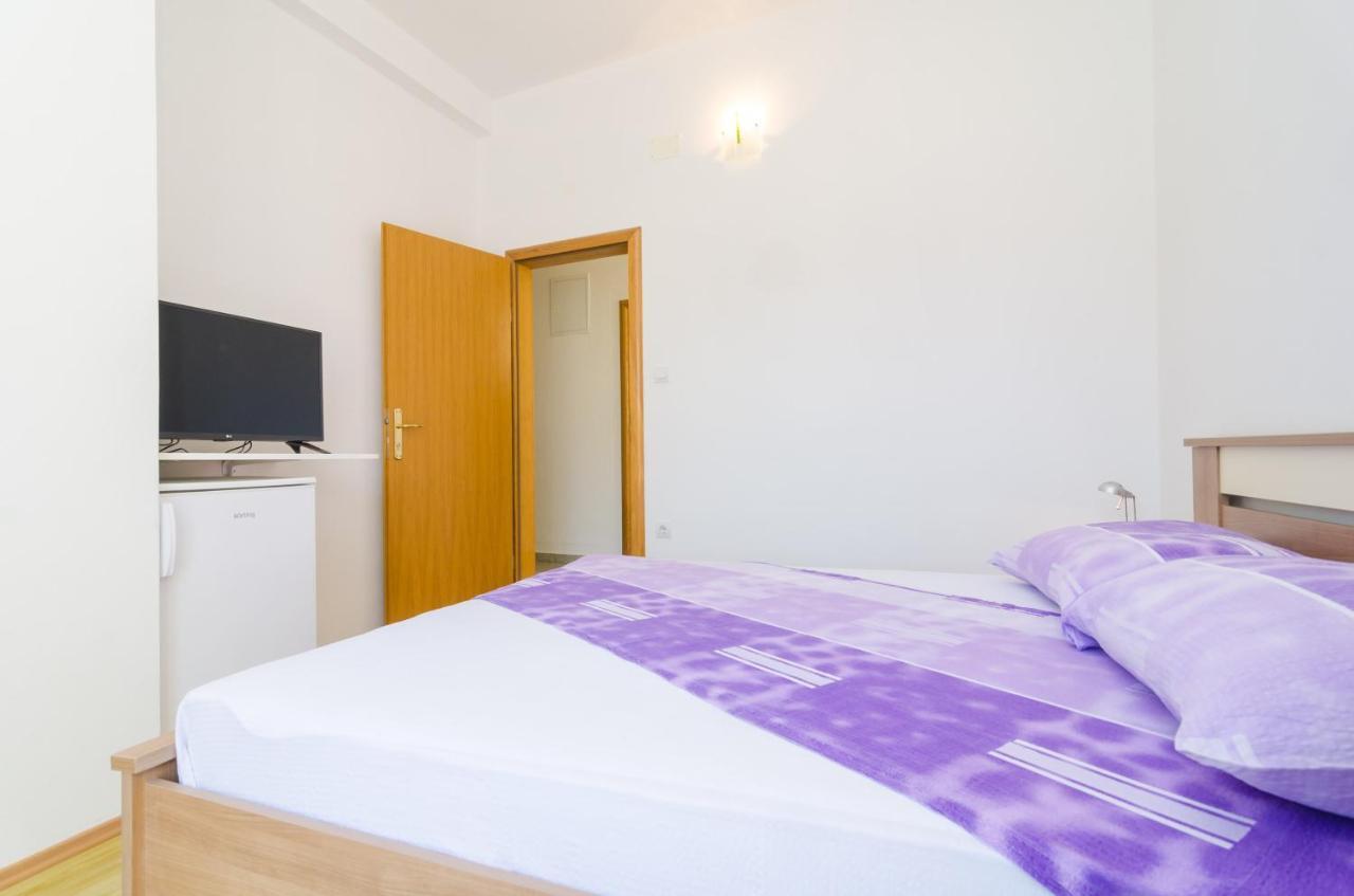 Rooms & Apartments Barisic مْليني الغرفة الصورة