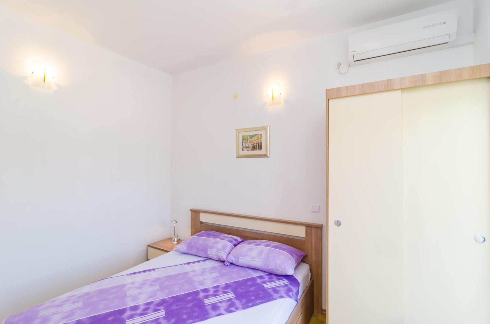 Rooms & Apartments Barisic مْليني الغرفة الصورة