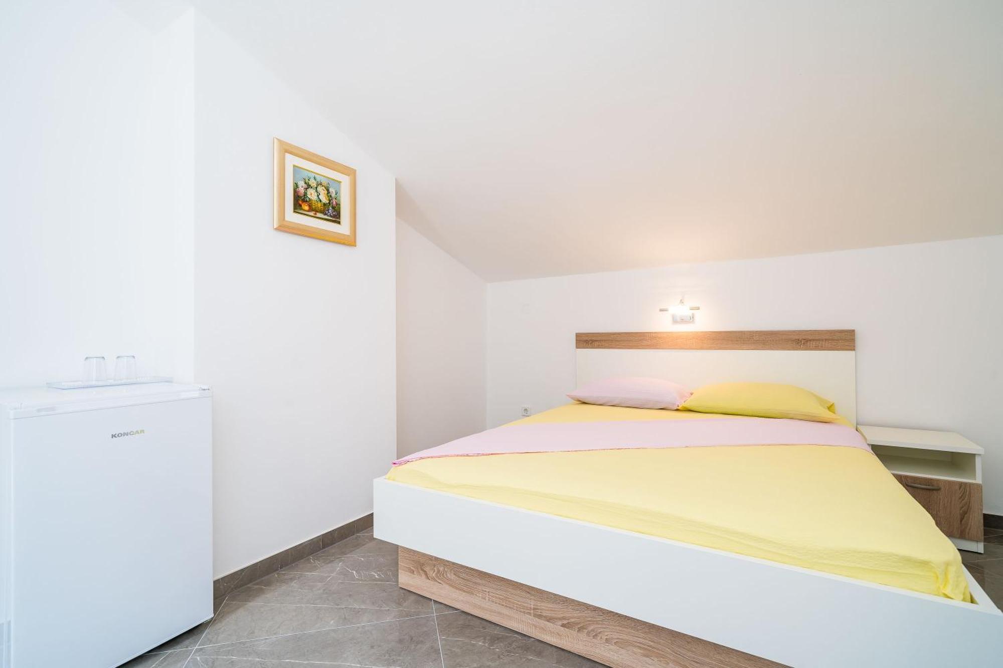 Rooms & Apartments Barisic مْليني الغرفة الصورة